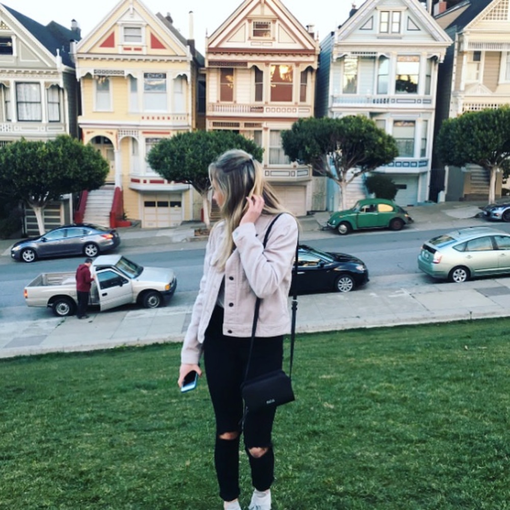 Black Jeans with Knee Rip